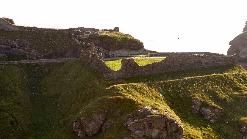 Tintagel Castle 2006-06-05@1030-26